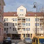 Jozefinska Apartment With Balcony Cracow By Noclegi Renters