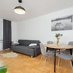 Jozefinska Apartment With Balcony Cracow By Noclegi Renters